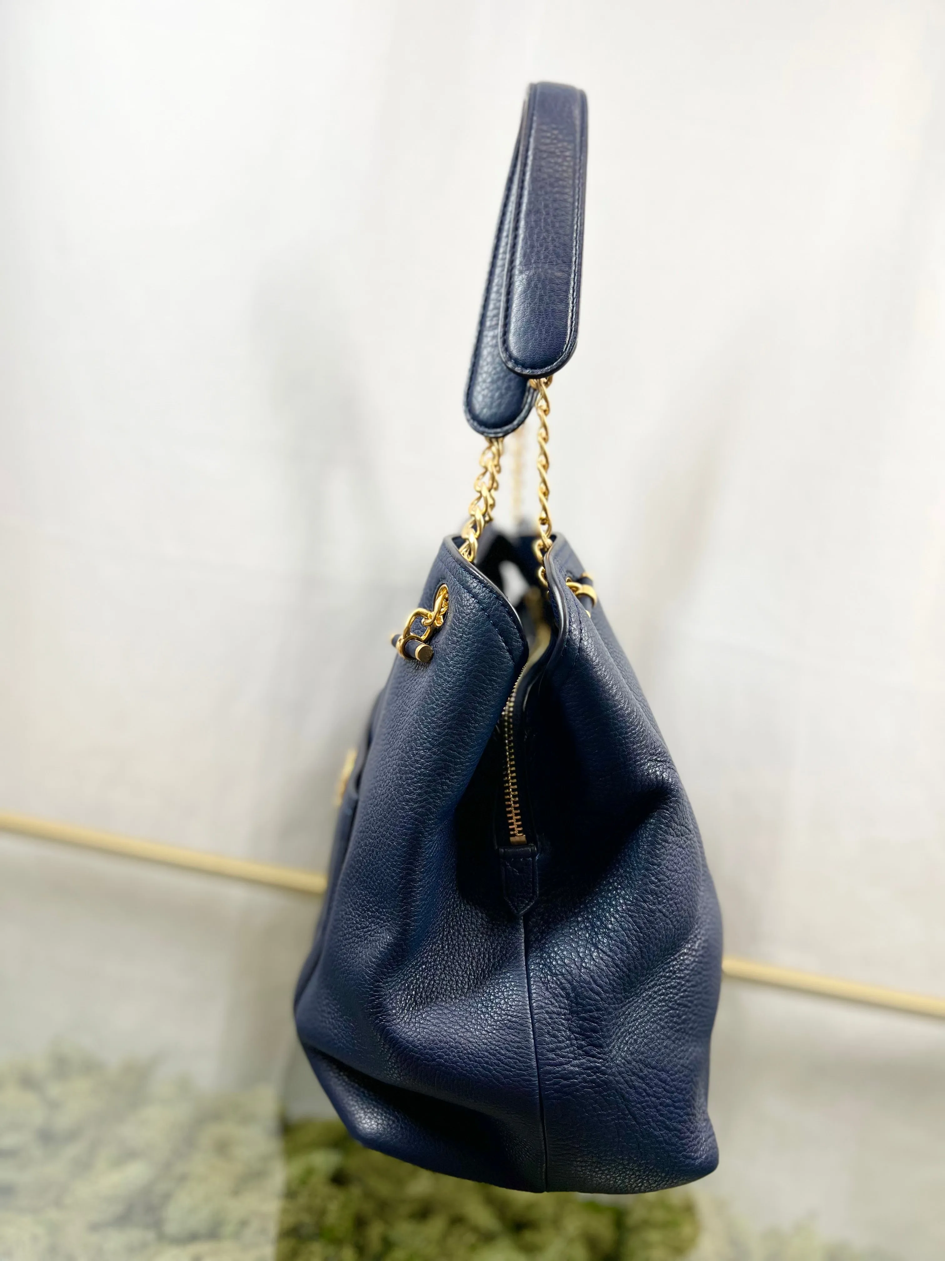 TORY BURCH Chelsea Slouchy Navy Blue Pebbled Leather Tote Bag